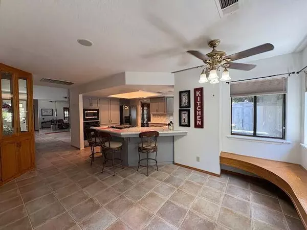 1536 N Tamarack Street, Visalia, CA 93291