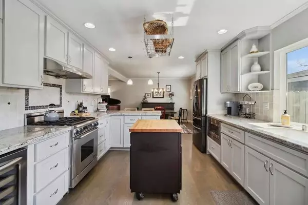 4400 Capri WAY, Sacramento, CA 95822