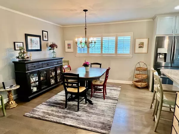 4400 Capri WAY, Sacramento, CA 95822