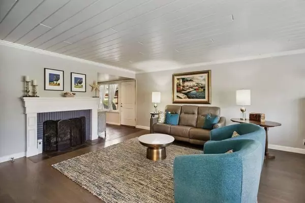 4400 Capri WAY, Sacramento, CA 95822