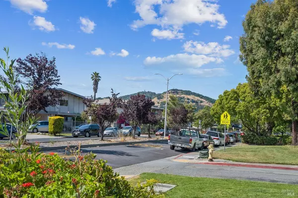 3665 Kerner BLVD #D, San Rafael, CA 94901