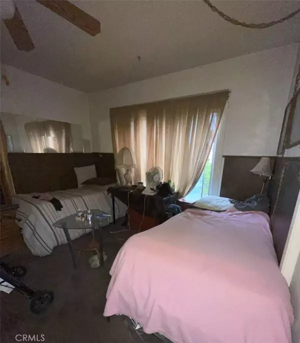 1143 E Salt Lake ST, Long Beach, CA 90806