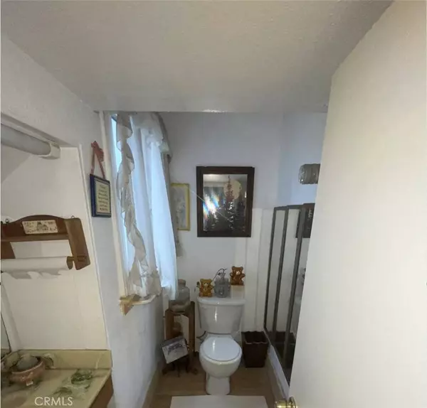 1143 E Salt Lake ST, Long Beach, CA 90806