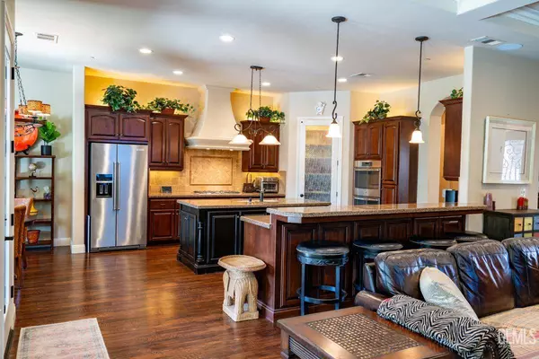 12611 Stillbrook Drive, Bakersfield, CA 93311