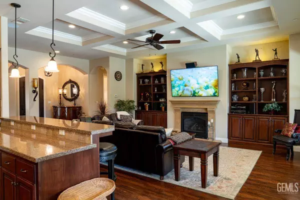 12611 Stillbrook Drive, Bakersfield, CA 93311