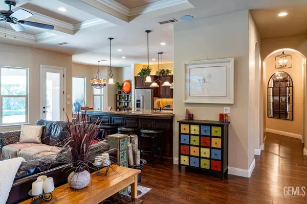 12611 Stillbrook Drive, Bakersfield, CA 93311