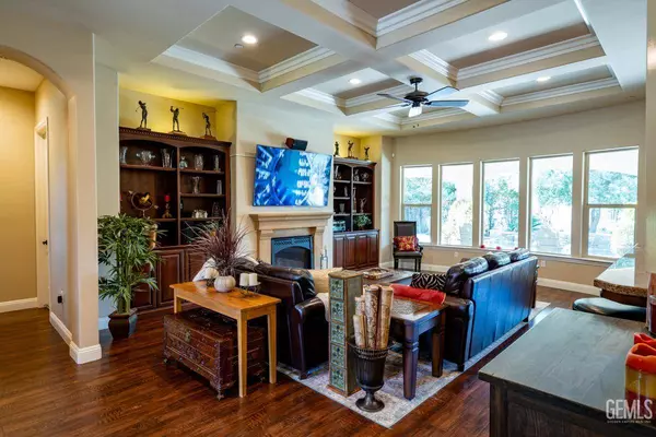 12611 Stillbrook Drive, Bakersfield, CA 93311