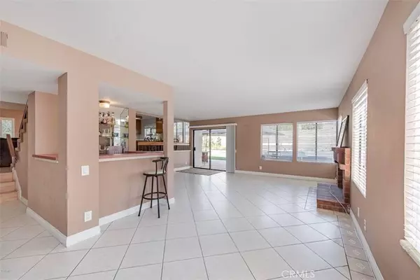 4992 N Buttercreek RD, Moorpark, CA 93021