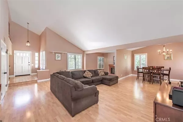 4992 N Buttercreek RD, Moorpark, CA 93021