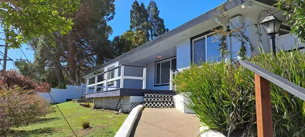 8019 Sterling DR, Oakland, CA 94605