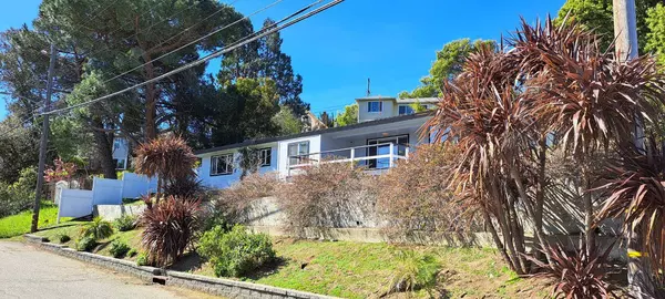 8019 Sterling DR, Oakland, CA 94605