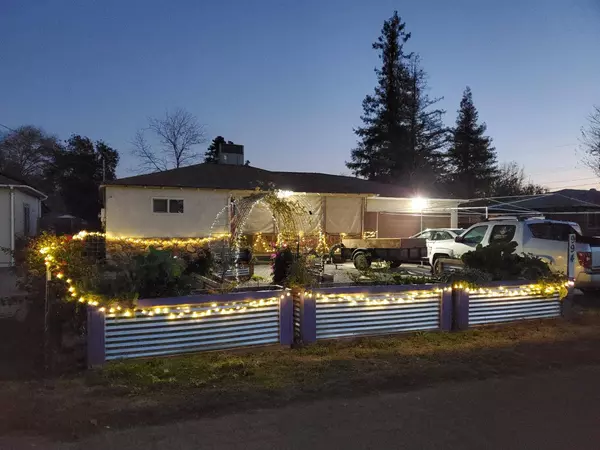 994 Fleda AVE, Olivehurst, CA 95961