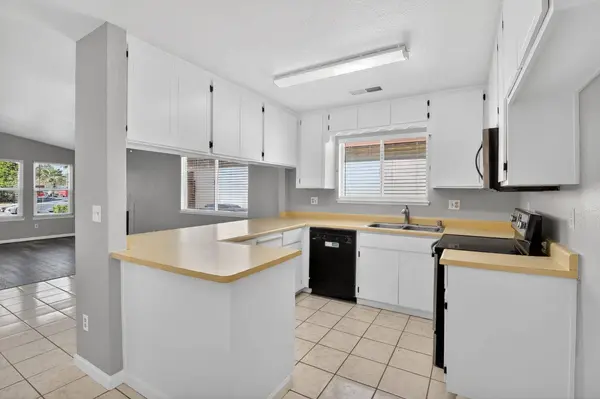 3804 Semallon DR, Modesto, CA 95356