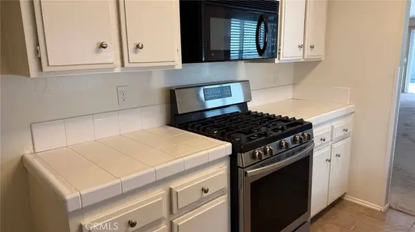 506 W Olive ST, Corona, CA 92882