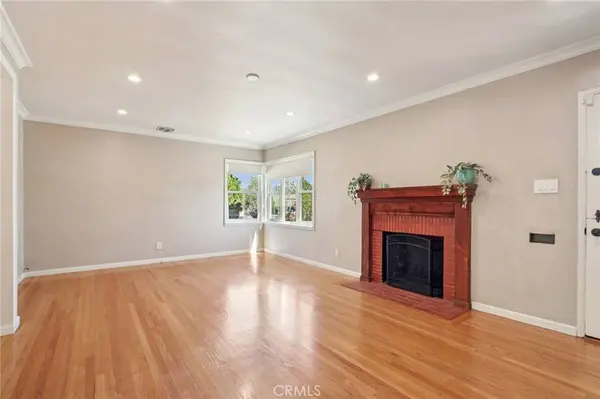 5513 Cartwright AVE, North Hollywood, CA 91601