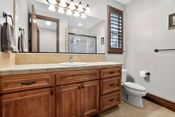 708 Misty Ridge CIR, Folsom, CA 95630