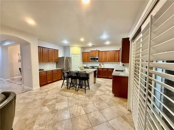 2274 Dwight CT, Rosamond, CA 93560