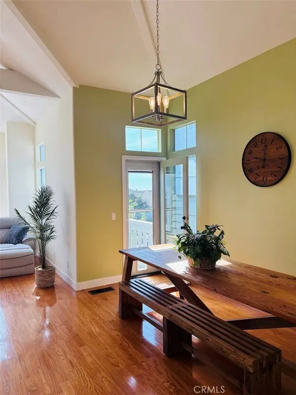 2114 Laura DR, Escondido, CA 92027