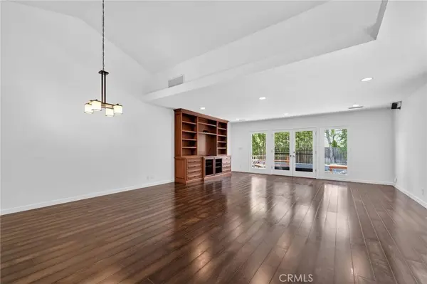 13047 Dickens ST, Studio City, CA 91604