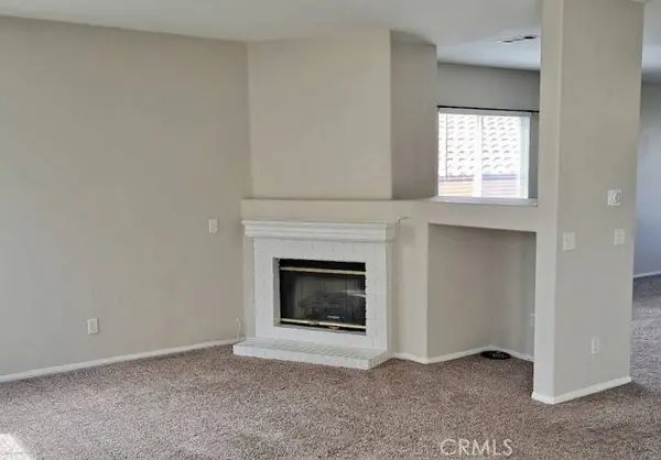 6061 La Costa, Fontana, CA 92336