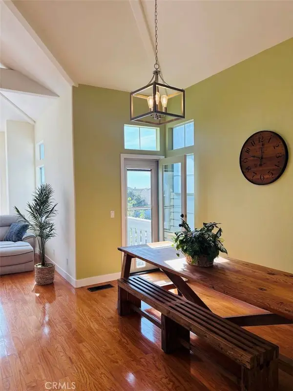 2114 Laura DR, Escondido, CA 92027