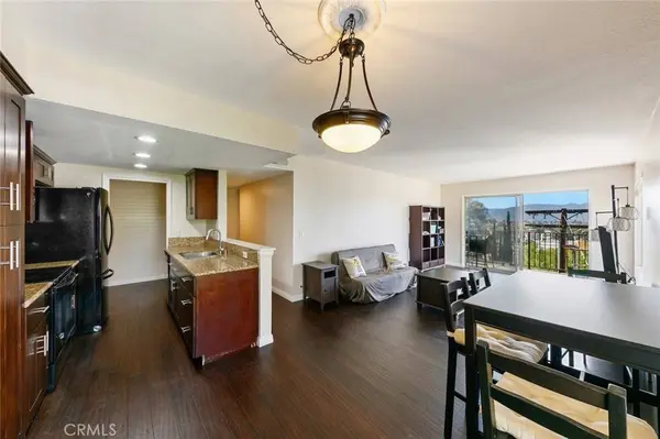 1517 E Garfield AVE #53, Glendale, CA 91205