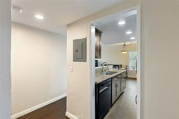 1517 E Garfield AVE #53, Glendale, CA 91205