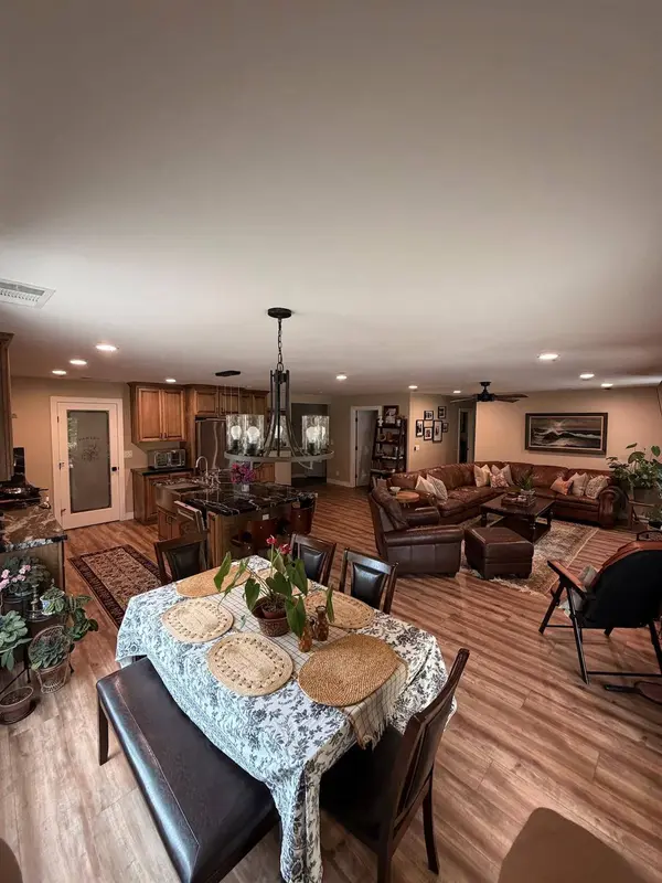 3911 Noble CT, Sacramento, CA 95821