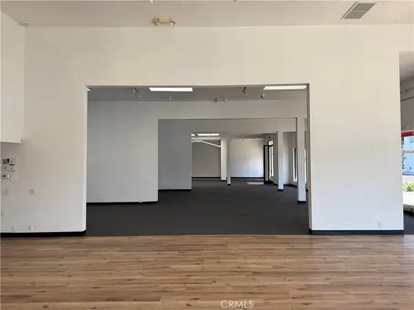 8069 Beverly BLVD, Los Angeles, CA 90048