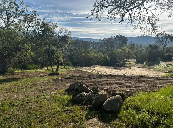 2229 Yosemite Lakes Park, Coarsegold, CA 93614