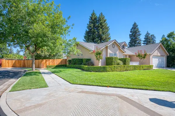 4792 W Mesa AVE, Fresno, CA 93722