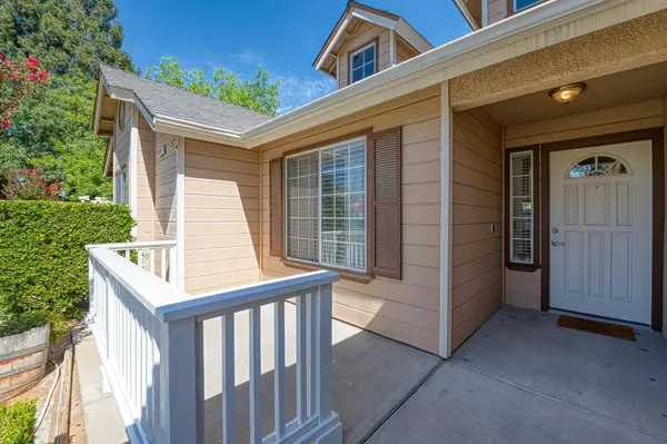 4792 W Mesa AVE, Fresno, CA 93722