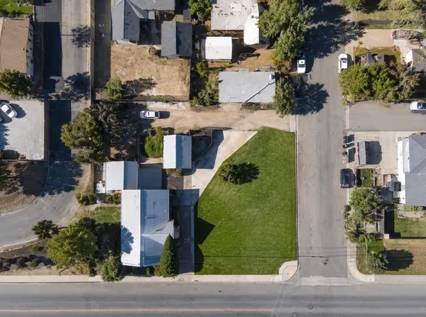 2306 Jensen AVE, Sanger, CA 93657