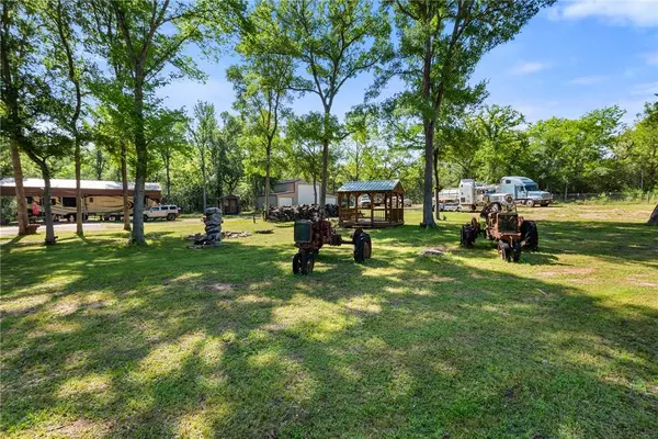 2641 Overlook RD, Caldwell, TX 77836
