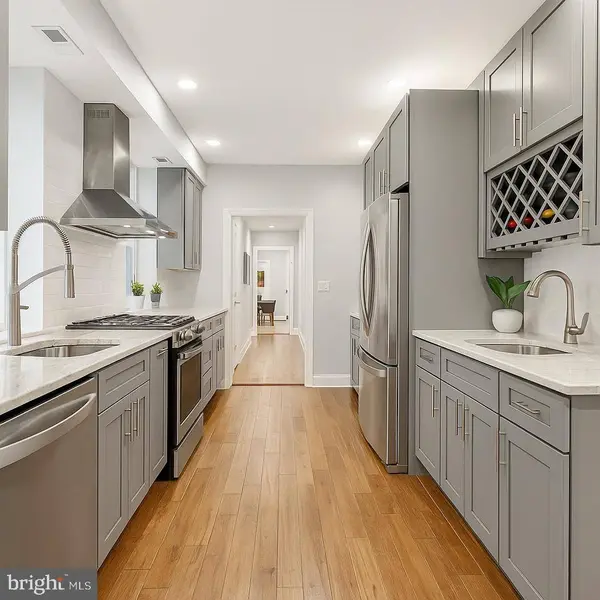 1915 E LOMBARD ST, Baltimore, MD 21231