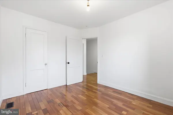 814 S OAK ST, Arlington, VA 22204