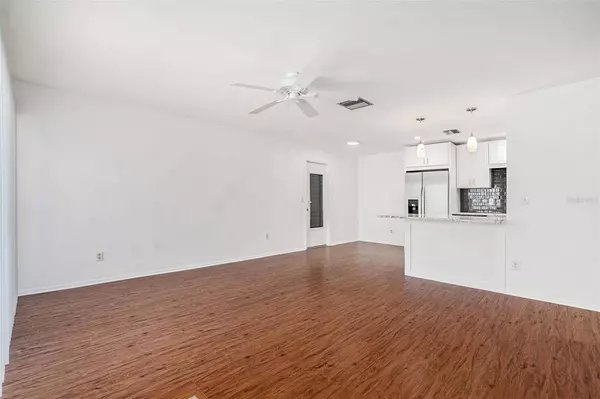 1606 BERWICK CT #B, Palm Harbor, FL 34684