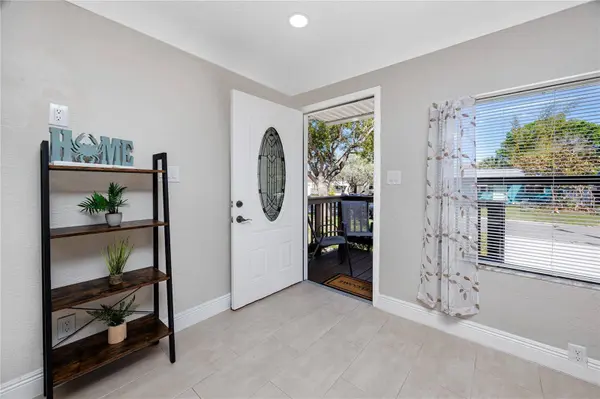 3626 QUEEN ST N, St Petersburg, FL 33713