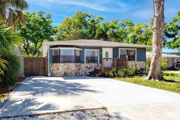 3626 QUEEN ST N, St Petersburg, FL 33713