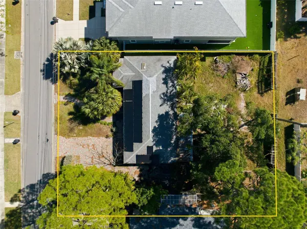 208 48TH AVE N, St Petersburg, FL 33703