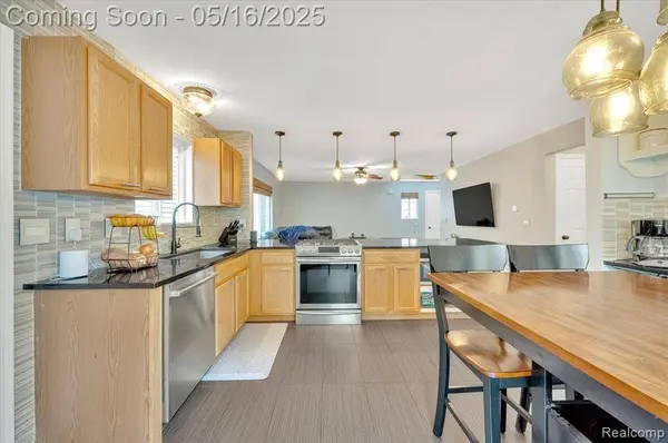 4661 CHRISTOPHER PINES DRIVE Drive, Independence Twp, MI 48346