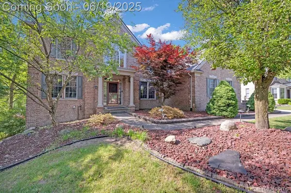 43443 McLean Court, Novi, MI 48375