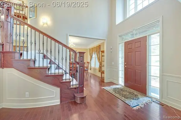 43443 McLean Court, Novi, MI 48375