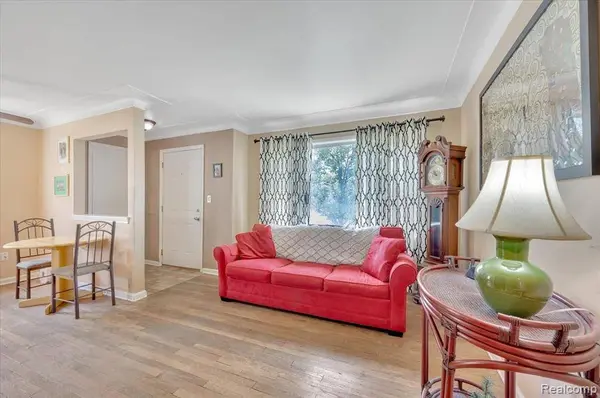 3560 Greenfield Road, Berkley, MI 48072