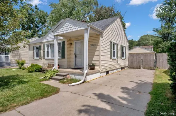 3560 Greenfield Road, Berkley, MI 48072