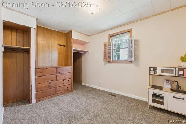 338 Green, Perry, MI 48872