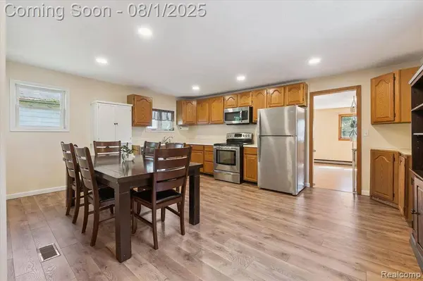 338 Green, Perry, MI 48872