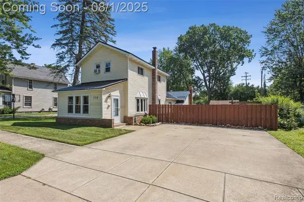 338 Green, Perry, MI 48872