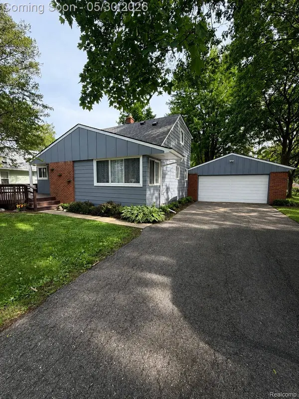 6053 Van Syckle AVE, Waterford Charter Township, MI 48329