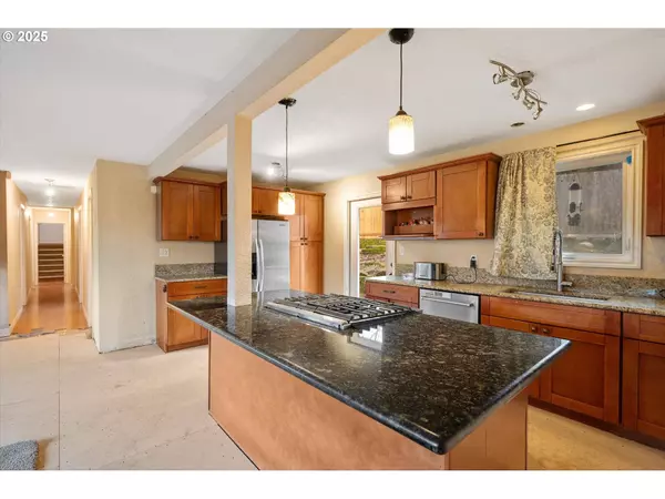 7080 SW TAYLORS FERRY RD, Portland, OR 97223